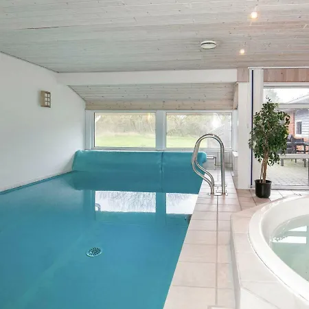Casa vacanze Five-bedroom Holiday In Ringkobing 2 Søndervig