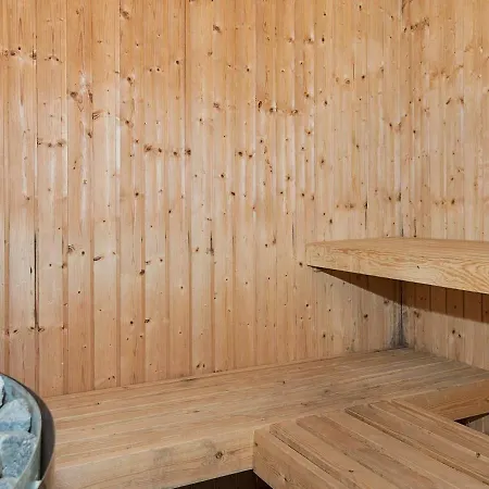 Five-bedroom Holiday In Ringkobing 2 Søndervig