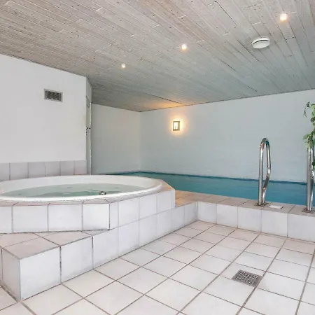 Five-bedroom Holiday In Ringkobing 2 Casa vacanze
